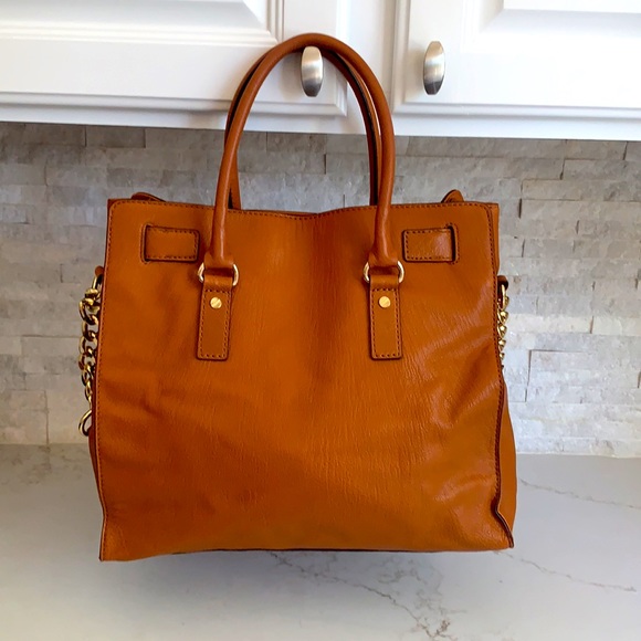 SOLD!!!🔥🔥Michael Kors🔥🔥 Handbag - Picture 2 of 5